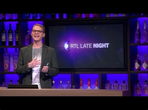 Hou jij ook zo van grapjes uithalen? De beste 1 april grappen voor thuis - RTL LATE NIGHT - YouTube
