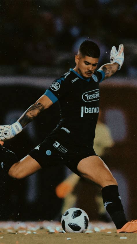 Club atlético belgrano is an argentine sports club from the city of córdoba, best known for its football team, which currently plays in argentine primera b nacional. Pin de dxmon en Primera nacional | Belgrano de cordoba ...