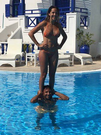 This episode is a reduced version for youtube of our original movie skinny dipping, you can see the full movie on we immerse ourselves in the most beautiful of the blues, we get nude, swim and let the sun warm our skin. My wife and I playing in the pool! - Picture of Samson's ...