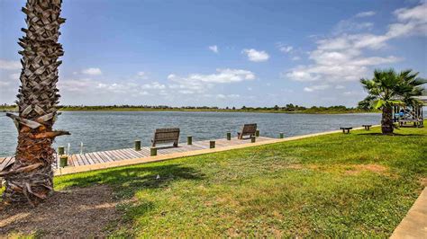 The total straight line flight distance from south padre island, tx to corpus christi, tx is 118 miles. 2018 Vacation Rental Performance Report: Galveston, Corpus ...