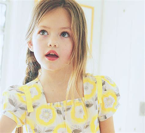 She has also modelled in print ads for companies such as rubbermaid, jones apparel group, the walt disney company, mattel, target corporation, talbots, guess, and gap. girl, little girl, mackenzie foy, renesmee - image #273247 ...