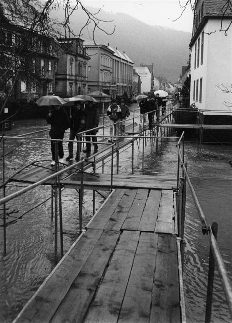 Das letzte verheerende hochwasser liegt schon 22 jahre zurück (1993). Datei:Hochwasser in Cochem.jpg - Wikipedia