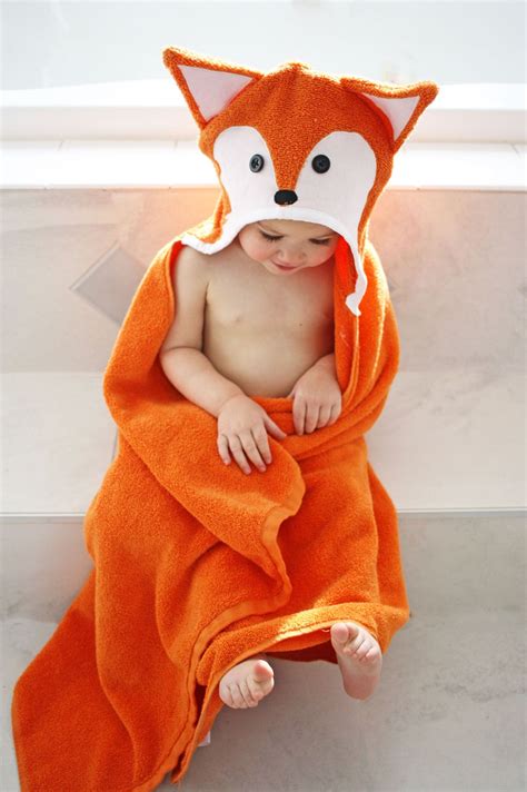 Outgrowing the infant towel hoodie is a bittersweet day indeed, but with our diy hooded towel tutorial you can make your own it's a sad day the day you pull your little toddler from the bathtub, slip on her favorite towel and realize the you can sew your own hooded bath towels for all the kids in your life! Hooded Towels - Rebecca Page | Hooded towel, Hooded towel ...