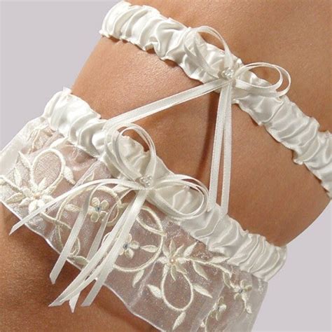 Of course, initially it was a bit different. Let Them Eat Cake: Wedding Garter Tutorial