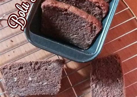 300 gr tepung ketan hitam 100 gr tepung ketan putih 1 sdt baking powder 7 butir telur. Resep Bolu Pisang Ketan oleh Resti Nsh - Cookpad