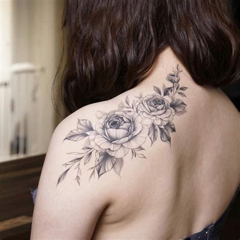 For instance, a tattoo close to the heart means the tattoo symbolizes something dear and close to the size of getting a tattoo on the stomach depends on how much you want the tattoo design to be visible. Literally Every Summer Tattoo You Never Knew You Needed - TattooBlend | Shoulder tattoos for ...