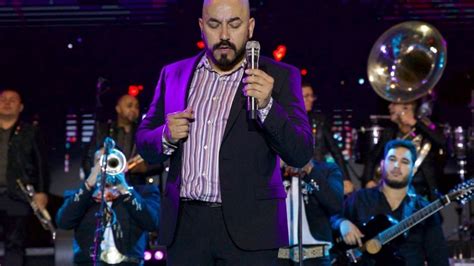 ¿por qué es tendencia lupillo rivera? Lupillo Rivera: ¿qué hará con su tatuaje de Belinda? - Gluc.mx