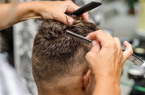 How To Thin Hair With A Razor - An Overview - Cool Men's Hair