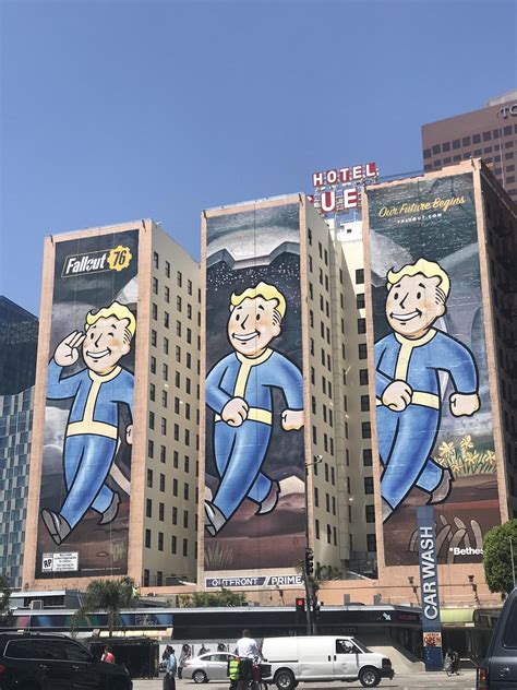 Communism posters is a plan in fallout 76. Fallout 76 : des affiches géantes sur les buildings de Los ...