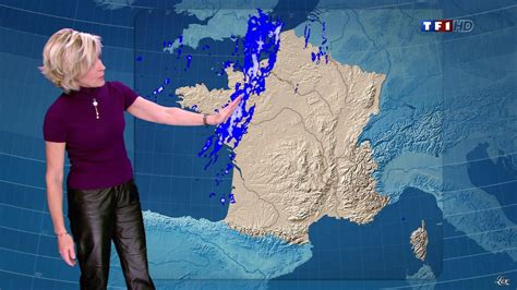 Evelyne dhéliat s'est vu récompenser à maintes reprises par de nouveaux prix et distinctions : Evelyne Dhéliat dans la Meteo de 13h - 26/01/12 - 03