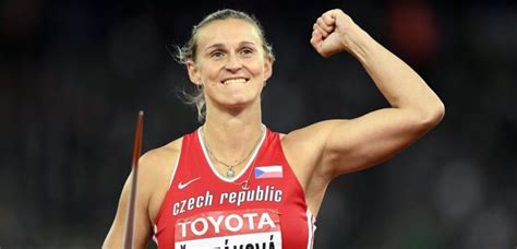 Barbora špotáková is a czech track and field athlete who competes in the javelin throw. Špotáková čeká druhé dítě, kariéru ale končit nehodlá ...