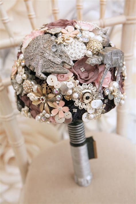 Total 588 shares pin it 588 share 0 tweet 0 share 0 once a month, i take some time to research for the prettiest bouquets out there and. Star Wars Themed brooch bouquet complete with light sabers ...