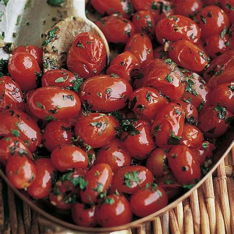 It's also important to set aside reserve the juice for another recipe and chop up the whole tomatoes for the bruschetta. Tomato Bruschetta Recipe Barefoot Contessa - Barefoot Contessa S Salmon And Melting Cherry ...