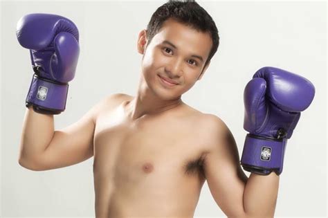 Oldest son of four children of ringo and lisa, he was discovered as kid talent for advertisements at the young age of 5 years old. Alwyn Uytingco baklang Pacman; Game magpahada sa kapwa ...