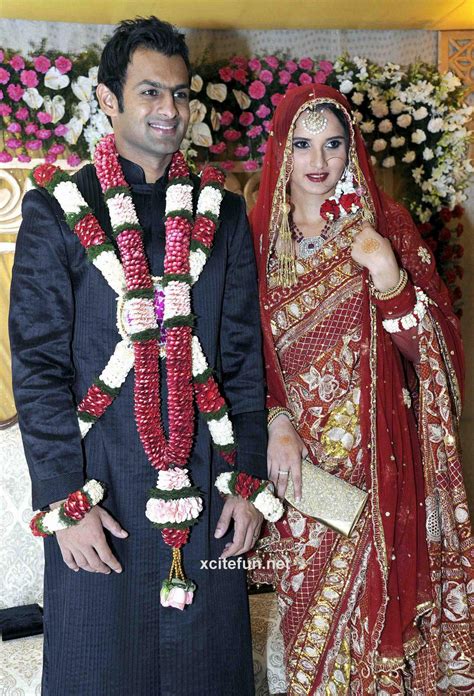 Main sania mirza malik baat ker rahi hun @realshoaibmalik: hot sexy xxx: Sania Mirza and Shoaib Malik Wedding