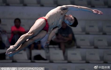 He has also won golds in diving at the world championships and world cups. 2019跳水世界盃北京站7日揭幕 中國夢之隊實力難撼 - ITW01