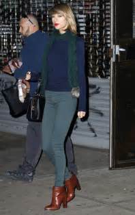 And speaking of skinny jeans, swift's weren't your average blue or black denim jeans. Taylor Swift in Green Tight Jeans -14 - GotCeleb