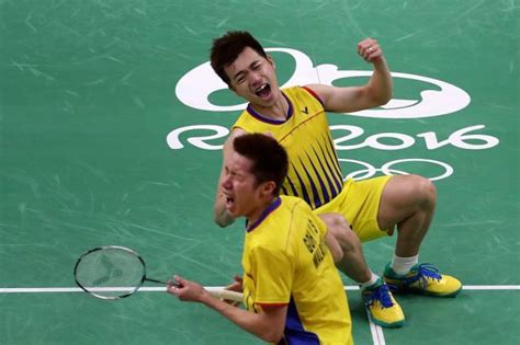 Peng soon chan and liu ying goh of malaysia compete during the mixed doubles gold medal match against tontowi ahmad and liliyana natsir of indonesia on day 12 of the rio 2016. Badminton Olympic Games Rio 2016 : Malaysia Boleh! - i'm ...