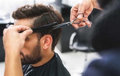 Di mana ada kemahuan, di situ ada jalan. KEDAI GUNTING RAMBUT DAN CERMIN MATA DILARANG BEROPERASI ...