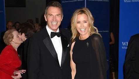 Check spelling or type a new query. TEA LEONI aparece por primera vez con su novio TIM DALY ...