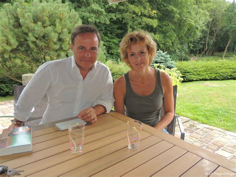 Les œuvres de fabien lecoeuvre mais pas seulement ! En terrasse avec Anne Richard et Fabien Lecœuvre | Le Pays ...