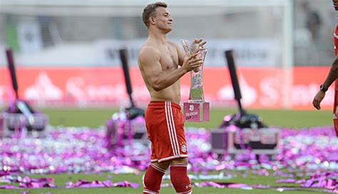 Latest on liverpool midfielder xherdan shaqiri including news, stats, videos, highlights and more on espn. Deuses Perfeitos: COBERTURA COPA 2014: JOGADORES MAIS ...