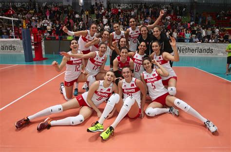 Jun 26, 2021 · バレーボールの国際大会、「ネーションズリーグ」は25日、3位決定戦が行われ女子の日本代表は、トルコにセットカウント0対3のストレートで. トルコ女子バレーボールリーグ - Turkish Women's Volleyball League ...