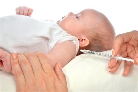 Respiratory syncytial virus (rsv) is contagious.in the united states, it's the most common cause of inflammation of the small airways in the lungs (bronchiolitis) and of pneumonia in children under 1 year of age. Middel in zicht tegen dodelijk RS-virus - Venticare
