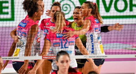 Sarebbe questa, secondo quanto riporta l'adnkronos. Volley femminile, Supercoppa Italiana 2020: Busto Arsizio ...