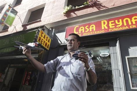 La cadena de tienda casa se dedica a la venta de artículos para el hogar, decoración y pequeño mobiliario. Casa Reyna, la 'galia española' en Concepción Arenal ...