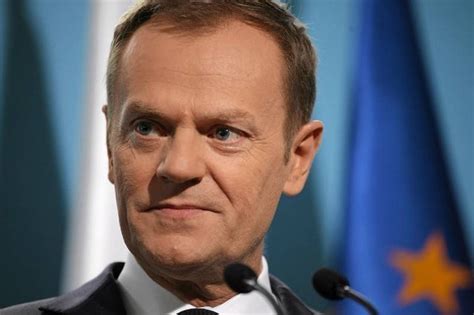 · view on twitter · analyse. Twitter: Donald Tusk nawiązał do przerwania konferencji ...