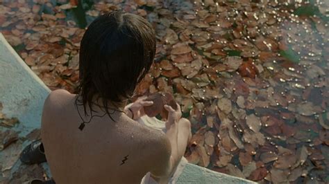 Tagline:life has its ways of teaching. Gael Garcia Bernal in Y Tu Mama Tambien (Alfonso Cuarón ...