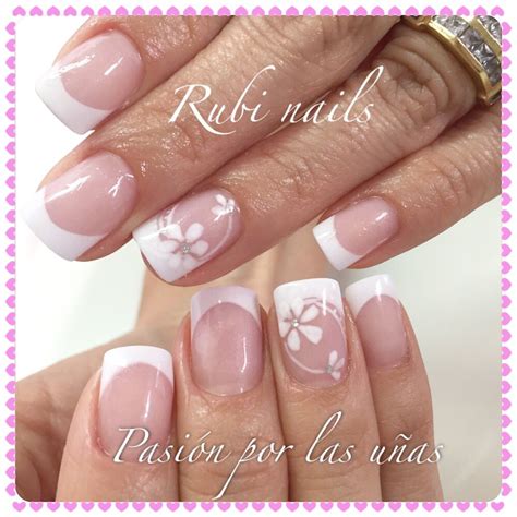 Uñas elegantes y sencillas decorados para uñas cortas uñas claritas manicure en uñas cortas pintado de uñas cortas uñas maquilladas uñas rosas manicura bonita uñas para novia. Pin en UÑAS