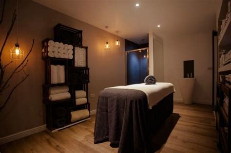 Salon de massage a lyon. Qui connaît un salon de massage agréable et sérieux pour ...