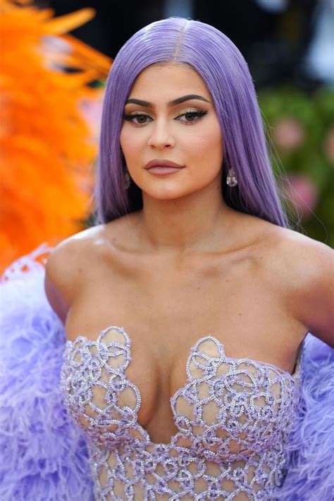 Beauty, cosmetic & personal care. Kylie Jenner - 2019 Met Gala • CelebMafia