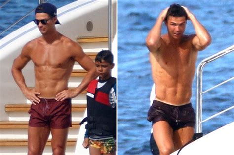 En la tranquila costa griega de navarino se esconden varios enclaves de lujo donde los ricos y en este enclave se encuentran varios hoteles de lujo, entre ellos el westin resort costa navarino y the. Cristiano Ronaldo tips hotel workers £18k for helping him ...