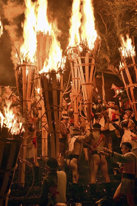 Each year, on october 22nd, one of japan's most eccentric festivals is held in the kyoto area: IN PHOTOS: Autumn skies lit up as Kyoto celebrates Kurama ...