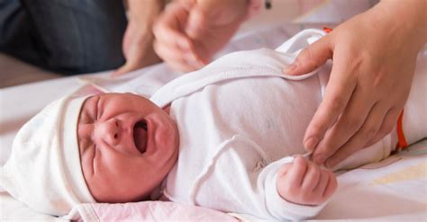 Warum das gut so ist, erkläre ich euch heute. Wann schläft mein Baby endlich durch? - Baby.at