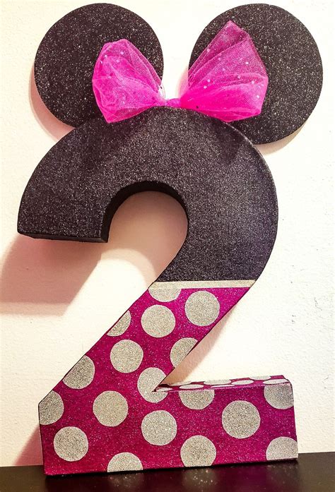 With minnie mouse, pluto, goofy, donald duck, and his nemesis pete, mickey is back for more fun and adventures in a ton of new disney animated shorts. Minnie Mouse inspired paper mache #2 glitter decoration ...