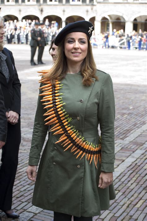 Steht für frische backwaren in tradition seit 1927. Marianne Thieme stopt: 10 x Prinsjesdagoutfits waarmee ze ...