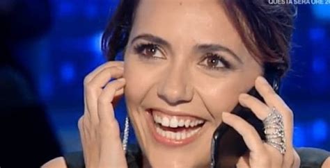 Jun 21, 2021 · eleonora daniele è uno dei volti noti della televisione italiana. Serena Rossi, la proposta di matrimonio in diretta tv la ...