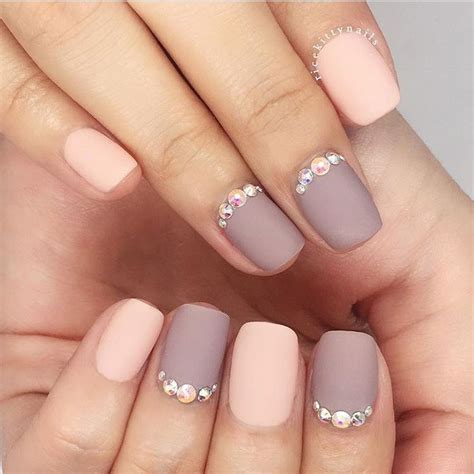 Weitere ideen zu nägel, nagelideen, schöne nägel. Neutrals | Glassteinnägel, Naildesign, Nageldesign kurz