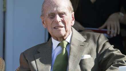 Not unlike his wife and monarch, queen elizabeth ii, it's safe to say that the duke of edinburgh amassed a great deal of wealth over his lifetime. PHOTO Prince Philip a 99 ans : découvrez son cliché inédit ...