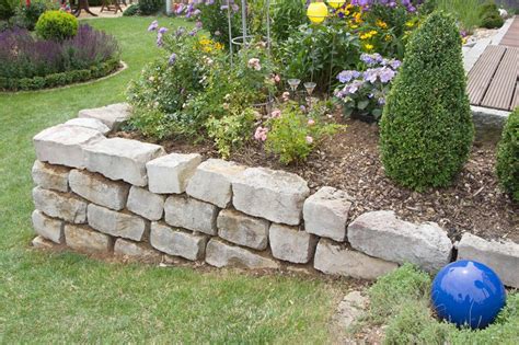 Das hochbeet im eigenen garten ein hochbeet ist für jeden garten eine bereicherung. 15 Ideen: Hochbeet aus Holz, Stein oder Metall - Teil 8