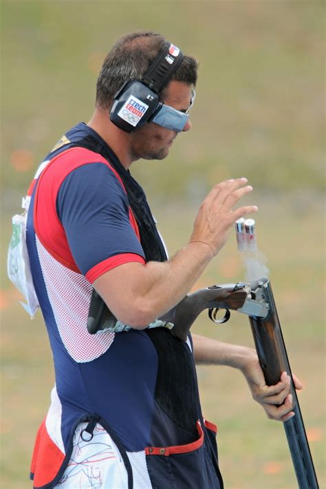 Carrière en 2000, aux jeux olympiques de sydney, il se classe 6e en tir trap. Kostelecký byl v trapu na dostřel bronzové medaile ...