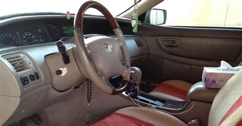 Wiggle the steering wheel with your left hand, using significant force. How to Unlock a Steering Wheel: 3 Easy Tips