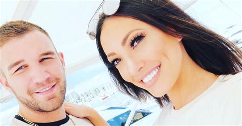Jun 18, 2021 · love island 2021 is reportedly set to welcome aaron francis among this year's cohort. 'Love Island' Star Sophie Gradon's BF Aaron Armstrong Dead