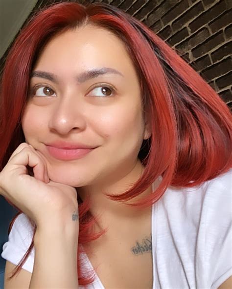 Kini rumah tangga nathalie holscher kembali diterpa badai sehubungan beredarnya video syur 20 detik. Fakta Foto Profil Nathalie Holscher DJ Mualaf Diisukan ...