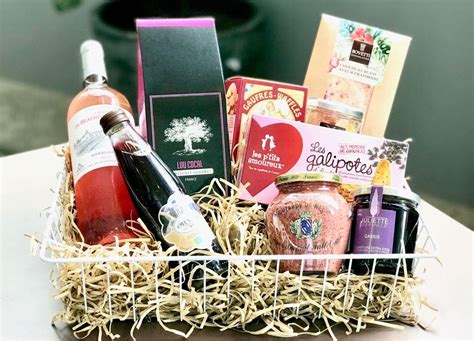 Harryanddavid.com has been visited by 10k+ users in the past month Mother's Day gift Hampers! | So France Bistro & Gourmet store