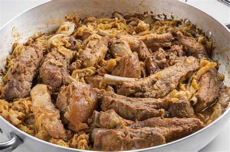 Il ristorante etnico è quell'esercizio pubblico in cui sono somministrati piatti della cultura gastronomica di un territorio al di fuori di quello nazionale. Ristoranti Milano: guida ai piatti milanesi e cucina ...